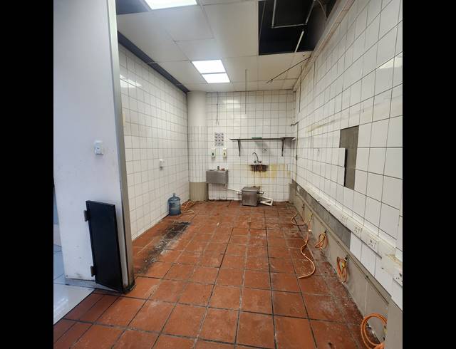 414M² RETAIL TO LET IN POINT WATERFRONT